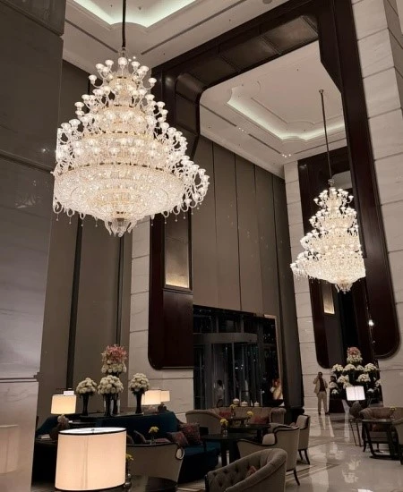 India Ritz‑Carlton Hotel