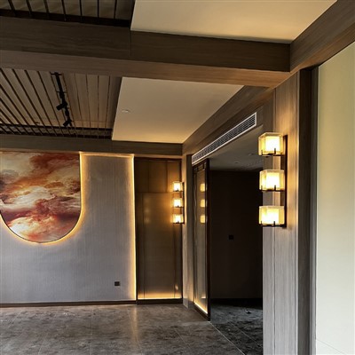 Hotel Square Wall Lamp